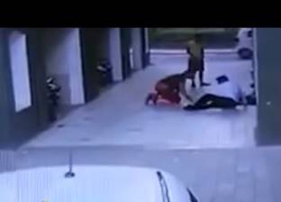 بالفيديو| كاميرات المراقبة ترصد لحظة انتحار امرأة