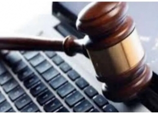 قانوني يكشف عقوبات جرائم الإنترنت.. بينها سرقة «الواي فاي»