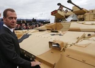"الوزراء الروسي": موسكو تهتم بالحفاظ على مكانتها في سوق السلاح بالعالم