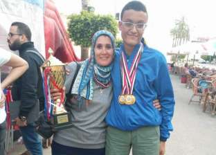 والدة أول غواص مصري كفيف: «ابني لا يستسلم للإعاقة»