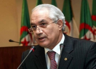 عاجل| رئيس المجلس الدستوري يتسلم استقالة بوتفليقة
