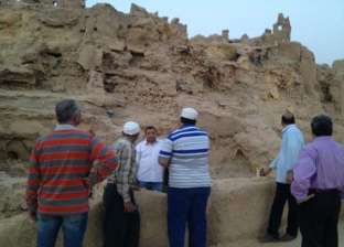 بالصور| مساعد وزير الآثار يزور واحة سيوة ويتفقد قلعة شالي
