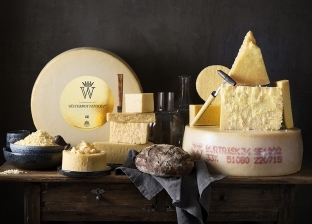 إمبراطور ولا يصنع إلا في قرية سويدية.. تعرف على أفضل أنواع الجبن