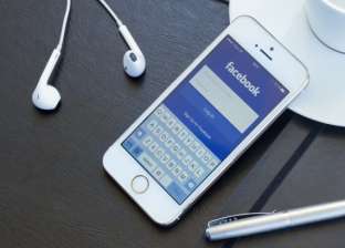 "فيس بوك" يقدم ميزة جديدة تتعلق بنسيان كلمة السر