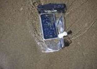 "رسالة ضوئية" تتسبب في إعادة هاتف آيفون من رحلة ضياع في قاع البحر