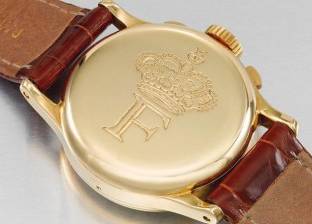 بعد غرفة النوم الملكية.. عرض ساعة ذهبية تخص الملك فاروق بمزاد في دبي