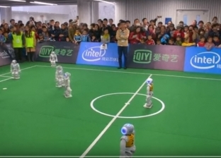 بالفيديو| روبوتات تشارك في بطولة كرة قدم بالصين وتسجل أهدافا