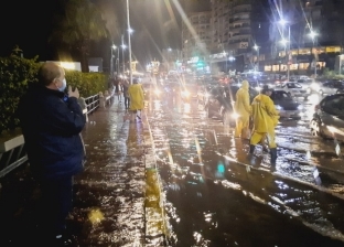 صور.. غرق كوبري سيدي جابر بسبب استمرار الأمطار الغزيرة على الإسكندرية