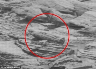 صور وفيديو.. "آثار مصرية" على كوكب المريخ تحير العلماء