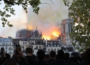 تيريزا ماي عن حريق كاتدرائية نوتردام: قلوبنا مع فرنسا في فاجعتها
