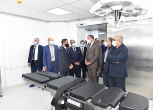 رئيس جامعة سوهاج يفتتح قسم جراحة القلب والصدر بالمستشفي الجامعي