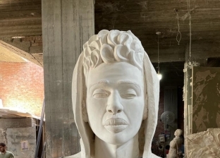 تمثال لـ مروان بابلو بطول 5 أمتار.. الأب الروحي لموسيقى الراب