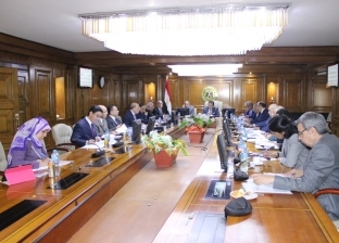 وزير التعليم العالى يترأس اجتماع مجلس إدارة وكالة الفضاء المصرية