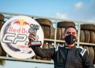 «هشام» أول مصري يفوز في مسابقة «ريد بول» للسيارات: حاولت أشرف بلدي