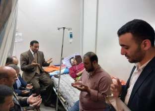 بعد إصابته في حادث.. لجنة اختبار لطالب أزهري داخل مستشفى الرمد بطنطا