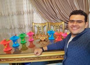 محمود يُدخل «الأوريجامي» في صناعة فوانيس رمضان.. سعرها رخيص ومبتتكسرش