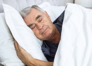 زيادة ساعات النوم تؤدي إلى الإصابة بمرض ألزهايمر.. فماذا عن نقصه؟