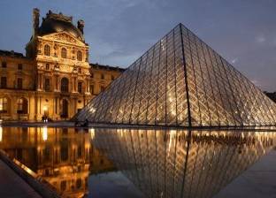 بالفيديو| غلق متحف اللوفر في باريس خشية الفيضانات