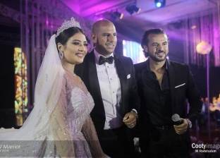 سامو زين يرد على "سخرية" مواقع التواصل من نظرات عروس له في حفل زفاف
