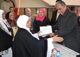 نظافة القاهرة تقدم رحلات عمرة للعمال بمعاونة مؤسسة خيرية