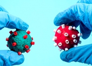 الصحة العالمية تعلن عن متحور جديد لكورونا.. وأستاذ فيروسات يفسر ظهوره