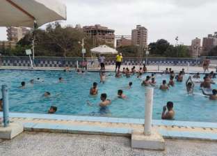 حمامات السباحة تجذب الأطفال والشباب في ثالث أيام العيد ببني سويف 