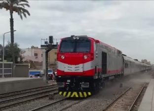 «النقل» تنظم حملة للتوعية بخطورة رشق الأطفال للقطارات بالحجارة