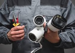 5 طرق للكشف عن وجود كاميرات وأدوات تجسس.. منها مصباح الهاتف