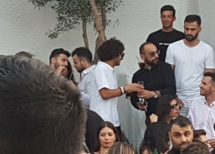 بيشرب في حفلة.. فيديو جديد لـ عمرو وردة يهدد مسيرته مع باوك اليوناني
