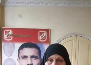 والدة محمد عبدالوهاب بعد إصابة إيركسن: فكرني بموت ابني (فيديو وصور)