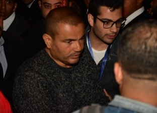 عمرو دياب يطالب "الأعلى للإعلام" بإغلاق 4 قنوات منها "الهضبة"