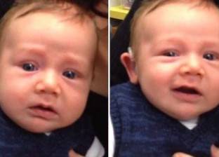 بالفيديو| دموع طفل يسمع صوت والديه للمرة الأولى بعد شفائه من "الصمم"
