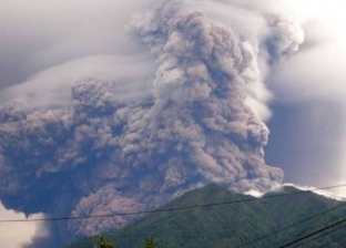 مقتل 186 و"ابتلاع حفل موسيقي".. بركان يؤدي لـ"تسونامي" في إندونيسيا