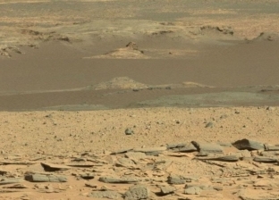 علماء يكشفون عن أصل الجسم اللامع على سطح المريخ