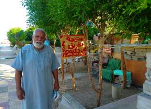 مواطن بمدينة الطور يحول حديقة أمام منزله لاستراحة مجانية لكبار السن
