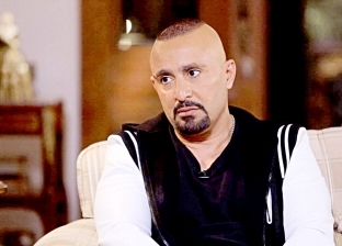 فيديو.. أحمد السقا: اقتحمت منزل متابع لي على "إنستجرام" سبّ والدتي
