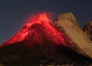 بركان أجونج يثور مجددا في جزيرة بالي الإندونيسية