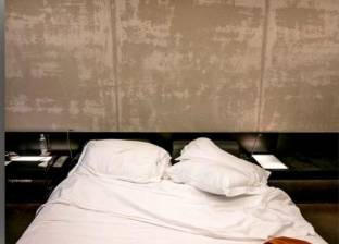 بالصور| ماذا يترك الضيوف خلفهم بغرف النوم في الفنادق؟