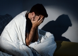«أرق النوم» عرض شائع يصيب المتعافين من كورونا.. كيف تتغلب عليه؟ (فيديو)