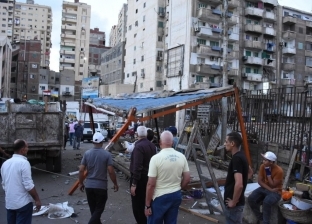 محافظ الإسكندرية يأمر بإزالة منافذ بيع عشوائية بمزلقان سيدي بشر 
