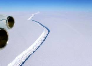 بمساحة 5700 كيلومتر.. جبل جليدي ينفصل عن القطب الجنوبي