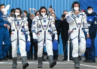 طاقم روسي يستعد لتصوير أول فيلم في الفضاء (صور)