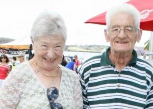 بعد 61 عاما من حياة سعيدة.. زوج وزوجة يموتان في نفس اليوم