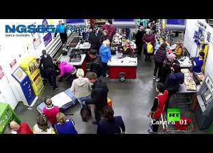 بالفيديو| ولادة مفاجئة وسريعة لروسية داخل متجر