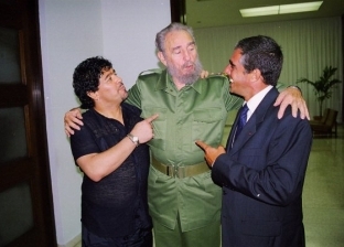 منسق لقاء مارادونا وكاسترو لـ«الوطن»: الزعيم الكوبي كان والده الثاني