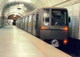 روسيا تحقق في ركوب أشخاص مترو الأنفاق بدون سراويل