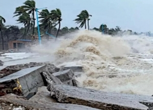 عاصفة استوائية تجلي أكثر من 50 ألف شخص إلى معسكرات في جنوب الهند