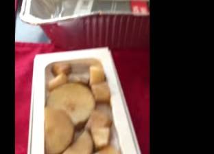 بالفيديو| اشترت "آيفون" في "الجمعة السوداء" فوجدته "بطاطا"