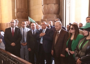 رئيس الوفد من أمام ضريح سعد زغلول: نحتفل بثورة حققت الاستقلال والدستور