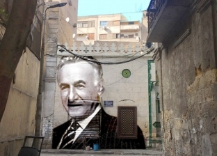 الجمال يخبو.. فنان إيطالي يخلد ذكرى عزت أبو عوف بـ جرافيتي